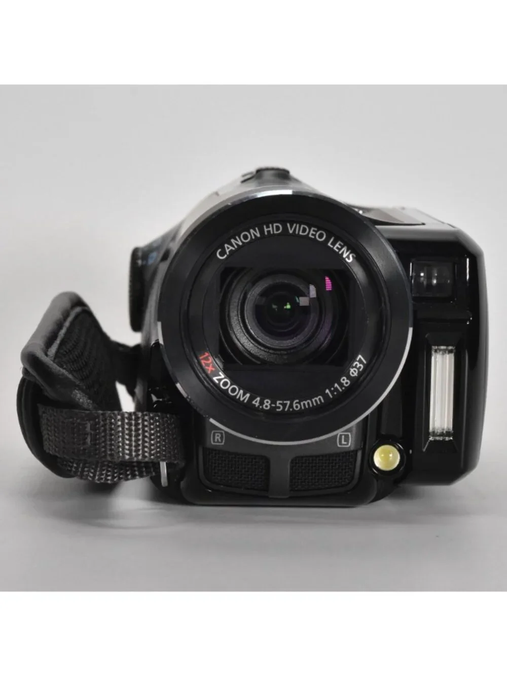 Canon VIXIA HF-10 AVCHD 16GB Dual Flash Memory/SDHC Memory HD Camcorder MINT